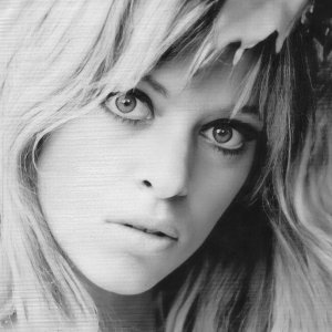 740full-edina-ronay (3).jpg