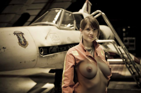 44624_Nicki20Clyne_thumb_572xauto_84163_123_127lo fake.png