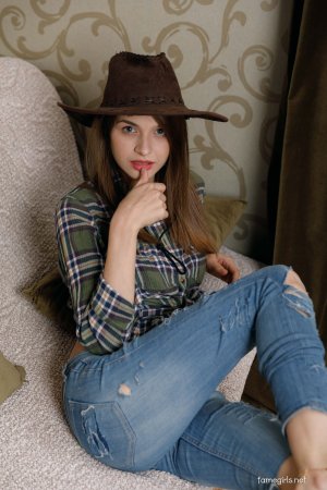 0002-03 thefappeningblog.com.jpg