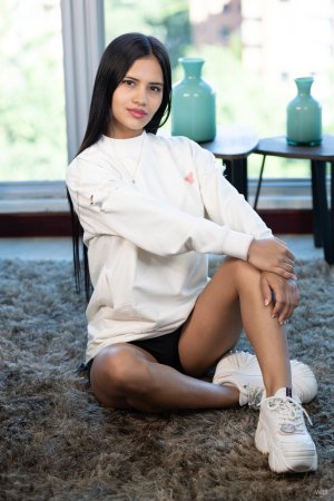 0003-04 thefappeningblog.com.jpg