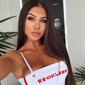 Laura Amy Sexy - TheFappeningBlog.com 75.jpg