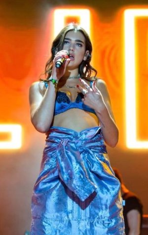 dua-lipa-1024x683.jpg