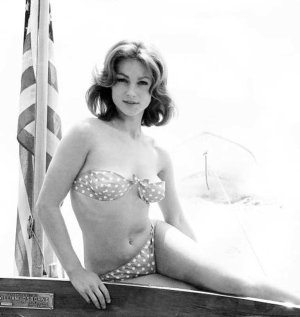 Shirley Anne Field (19).jpg