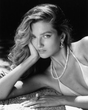 Zoe Pastelle (7).jpg