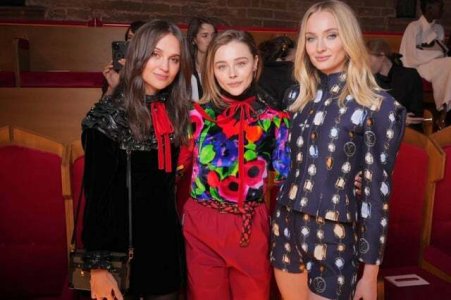 t3 with Chloe Grace Moretz.jpg