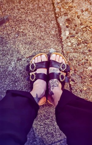 1000112500.jpg 1000112500.jpg