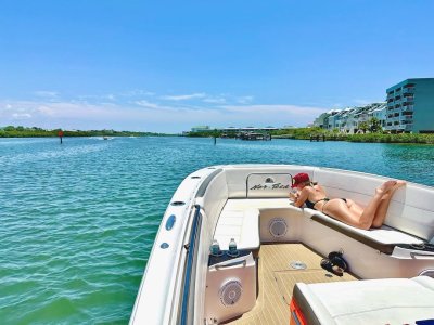 Amber Daugherty American Softball Player (7).jpg