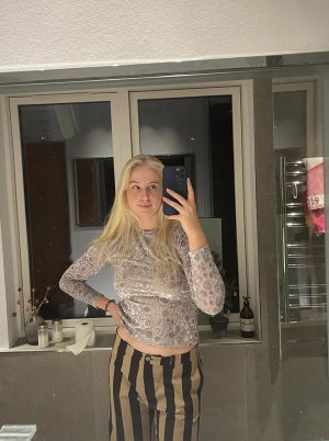 tauson - c0oppuxr0z681.jpg