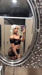 Annatrapcatt Naked- TheFappeningBlog.com 1.jpg