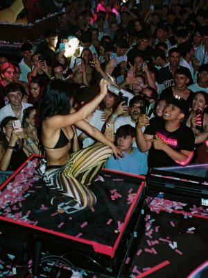 Becky G - ME13JG0P_o.jpg