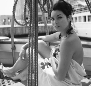 Rosanna Schiaffino -wiki 1496522.jpg