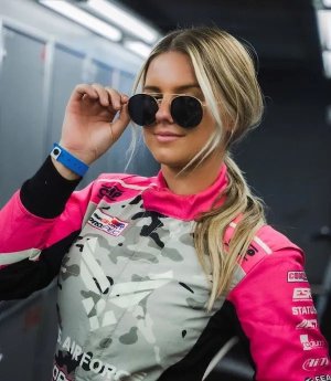amanda-sorensen-racing-blonde-hot-cute-fast-car-auto-drift-stone-cold-steve-austin-18.jpeg