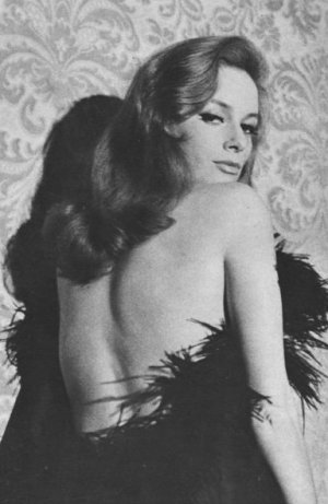 Luciana Paluzzi (2).jpg