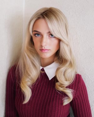 Mckenna Grace (2).jpg