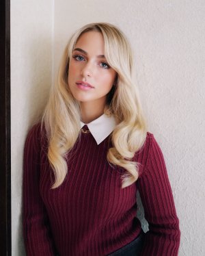 Mckenna Grace (1).jpg