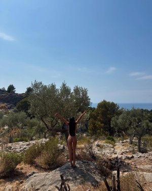 Amelia Grey532906669_18523043539059013_6169907051469195143_n.jpg