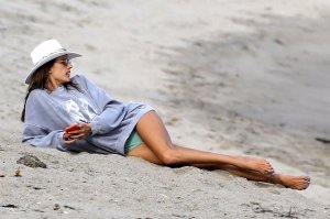 Alessandra Ambrosio Sexy - TheFappeningBlog.com 10.jpg