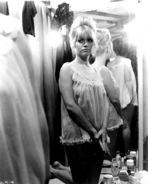 Carol White LvrypexQs91qh0yodo1.jpg