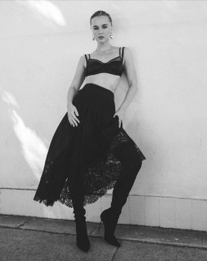 Madison Iseman - Dylan Perlot photoshoot, Numéro Netherlands August 2025 FV02O5uG_o.jpg