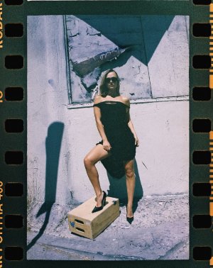 Madison Iseman - Dylan Perlot photoshoot, Numéro Netherlands August 2025 HhyrlSgp_o.jpg