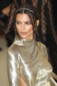 Emily Ratajkowski Sexy - TheFappeningBlog.com 64.jpg