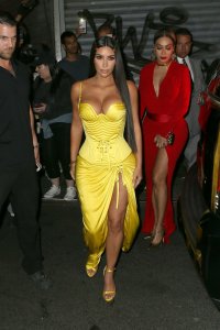 Kim Kardashian Sexy - TheFappeningBlog.com 10.jpg