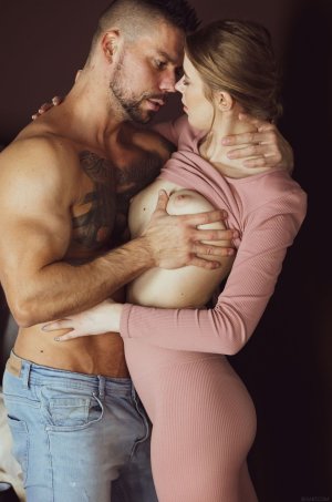 0016-03 thefappeningblog.com.jpg