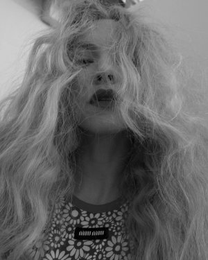 AmandaSeyfried (4).jpg