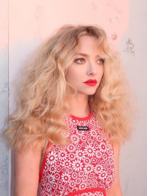 AmandaSeyfried (7).jpg