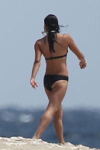 Michelle-Rodriguez-in-a-Bikini-18.jpg