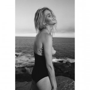 Elle Brittain Naked - TheFappeningBlog.com 1.jpg