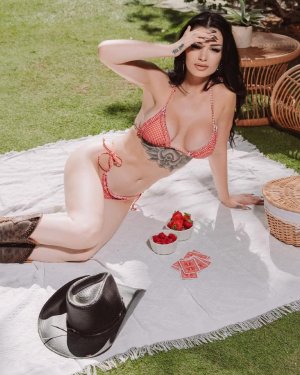 1000094883.jpg 1000094883.jpg