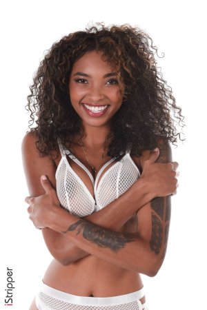 0002-03 thefappeningblog.com.jpg