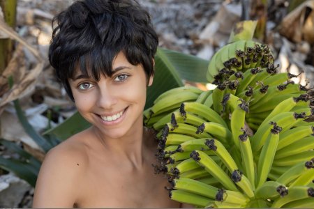 0001-17 thefappeningblog.com.jpg