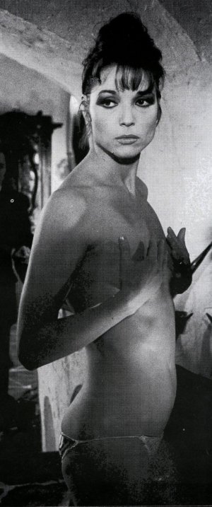 Elsa Martinelli (6).jpg