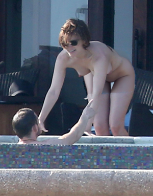 Kate-Mara-HQCelebrities.com-3425 fake.png