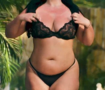 Screenshot_20250905_200447_Video Player.jpg