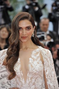 Deepika Padukone - TheFappeningBlog.com 30.jpg