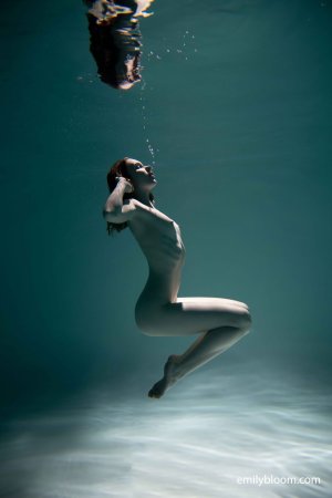 0001-02 thefappeningblog.com.jpg