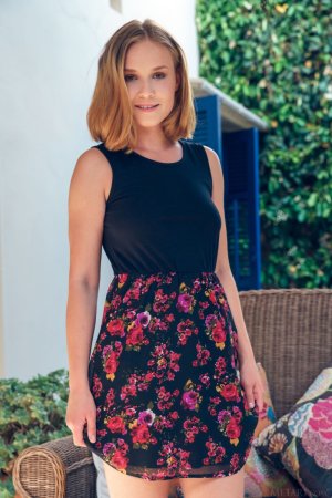 0009-01 thefappeningblog.com.jpg