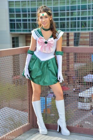 0005-17 thefappeningblog.com.jpg