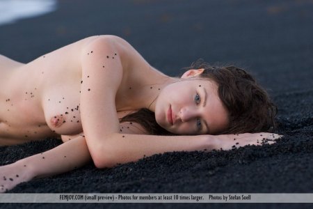 femjoy-susann-nereide-07 thefappeningblog.com.jpg