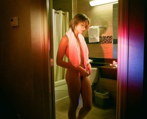 Erin Mae Naked - TheFappeningBlog.com 1.jpg