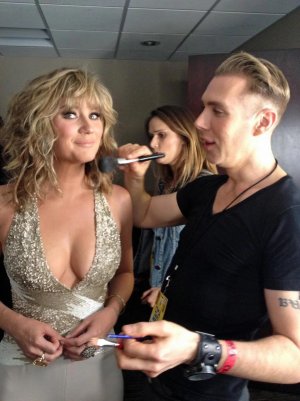 Jennifer Nettles (8).jpg