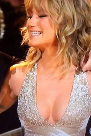jennifer-nettles-v0-7zv2qrhj3pf91.jpeg