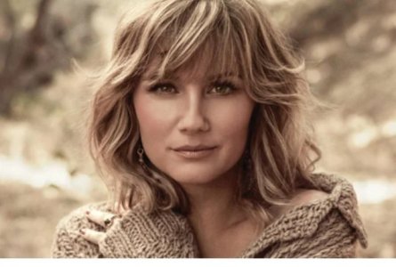 jennifer-nettles-v0-pxq0c0gq056a1.jpeg