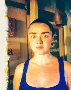 Maisie Williams in Blue.jpg