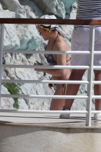 Michelle Rodriguez Sexy - TheFappeningBlog.com 3.jpg