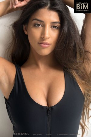 0008-01 thefappeningblog.com.jpg