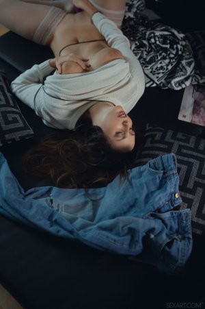 0001-14 thefappeningblog.com.jpg